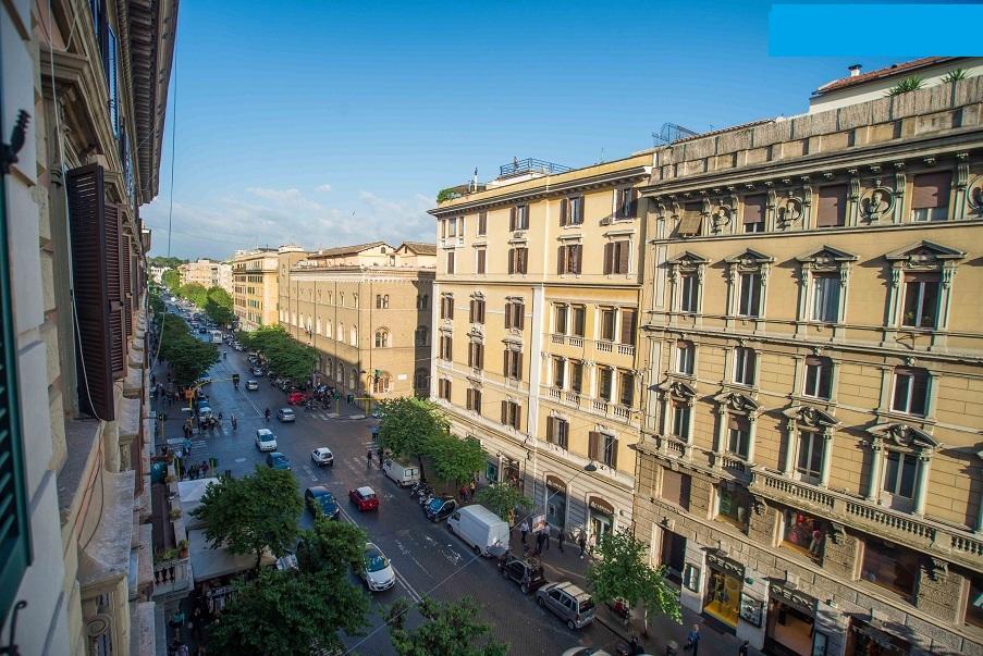 Happy House Rienzo Apartment Рим Екстериор снимка